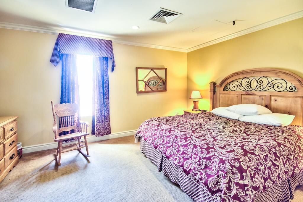 Queen'S Inn Stratford Bagian luar foto