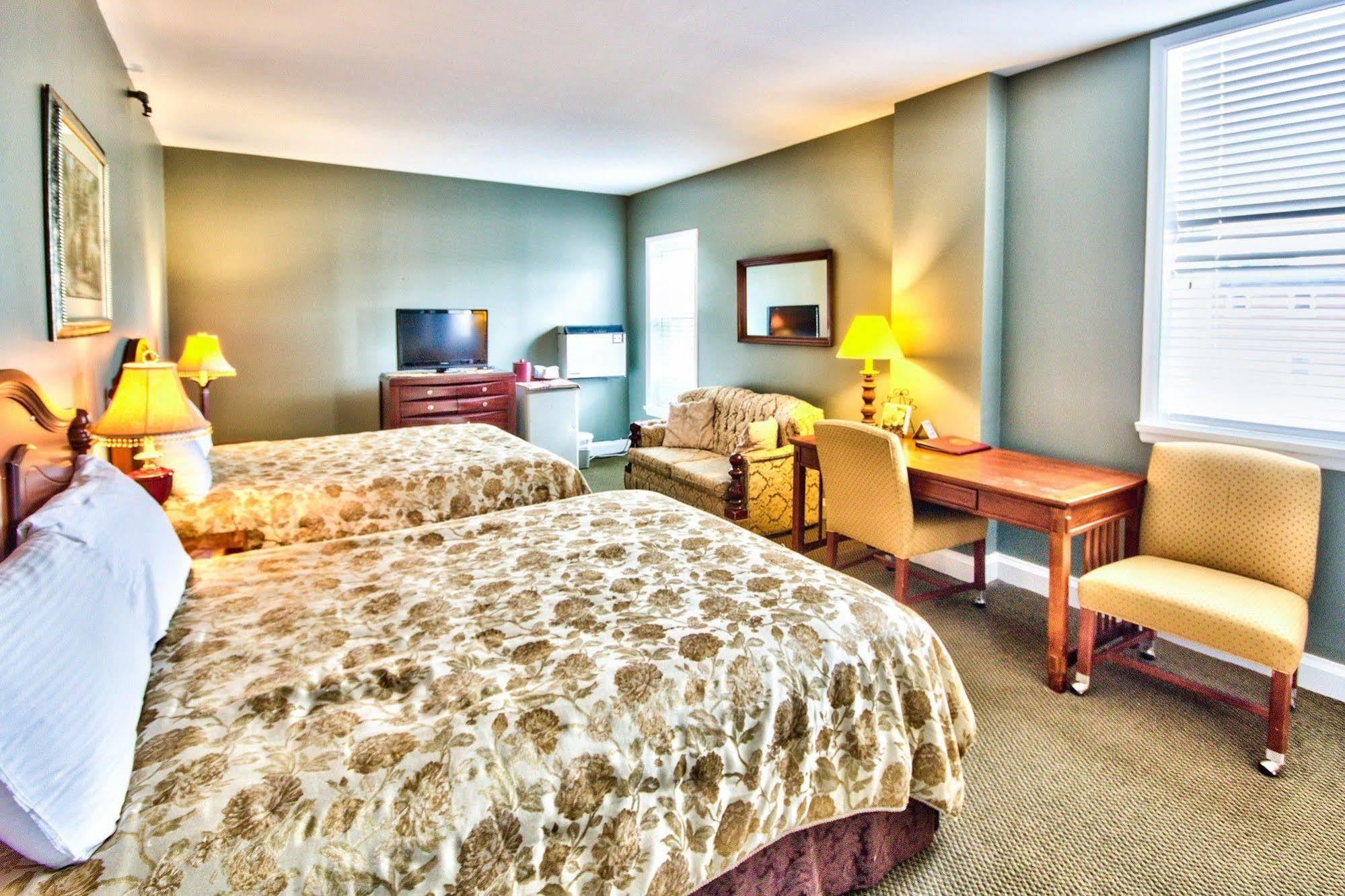 Queen'S Inn Stratford Bagian luar foto