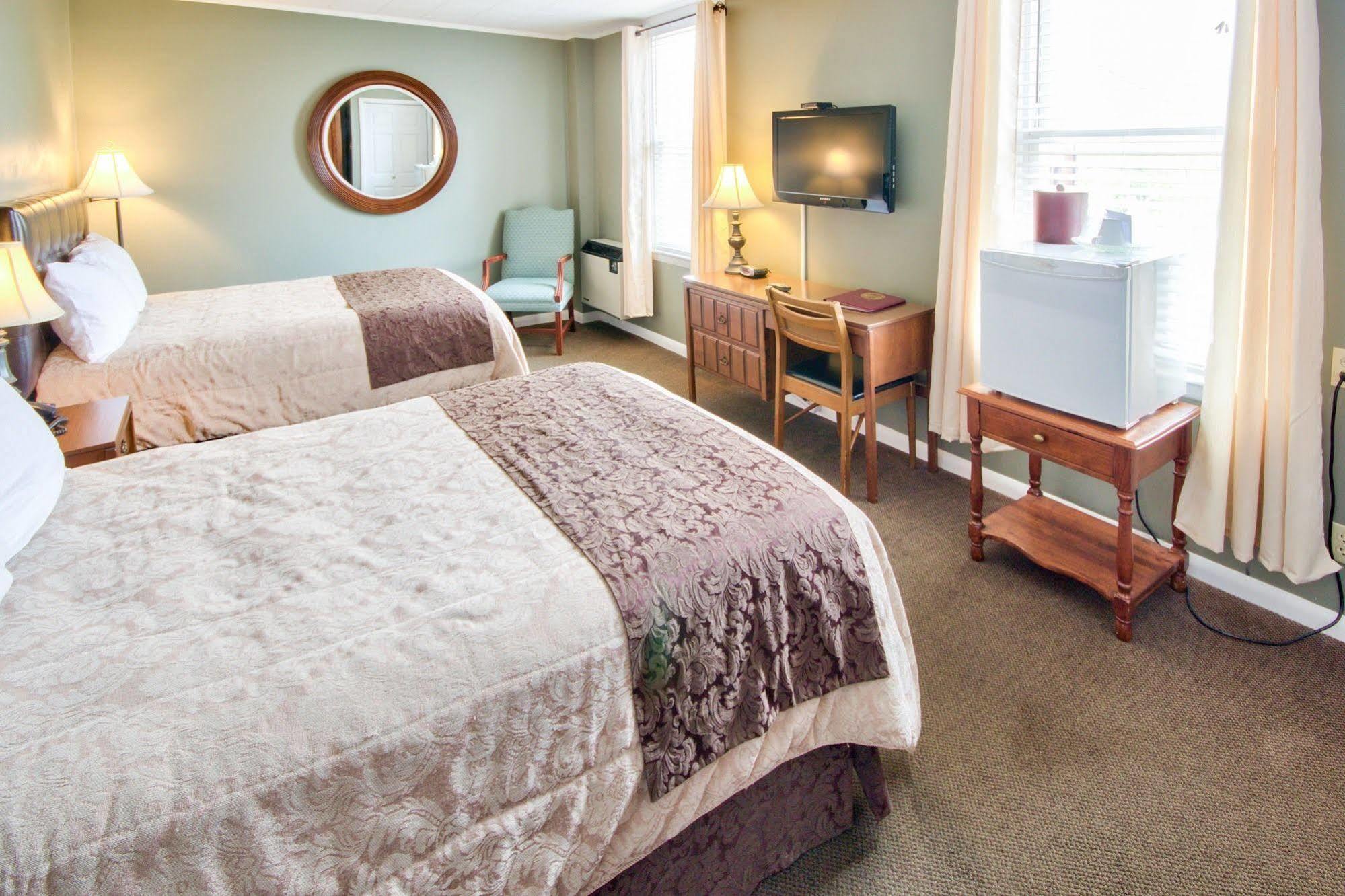 Queen'S Inn Stratford Bagian luar foto